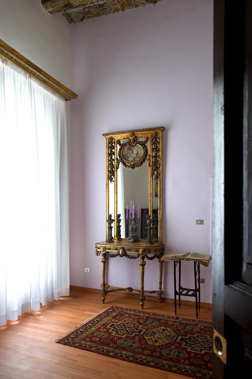 Domus Decumana Apartment Naples Room photo